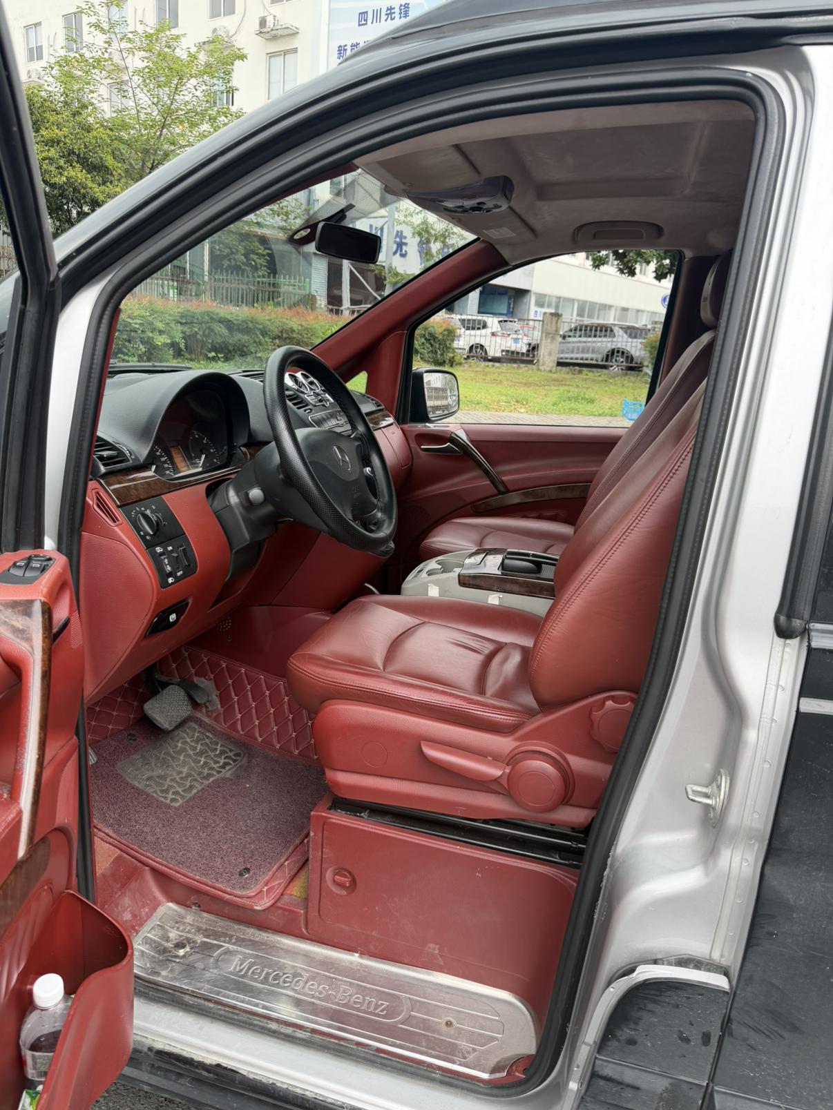 Mercedes-Benz Wei Ting 2010 thumb 12