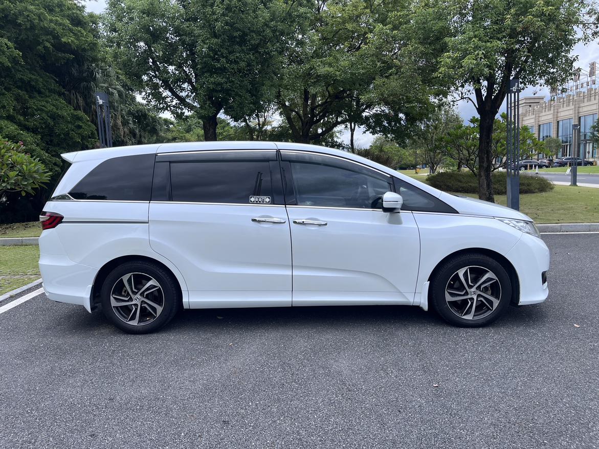 Honda Odyssey 2015 thumb 5