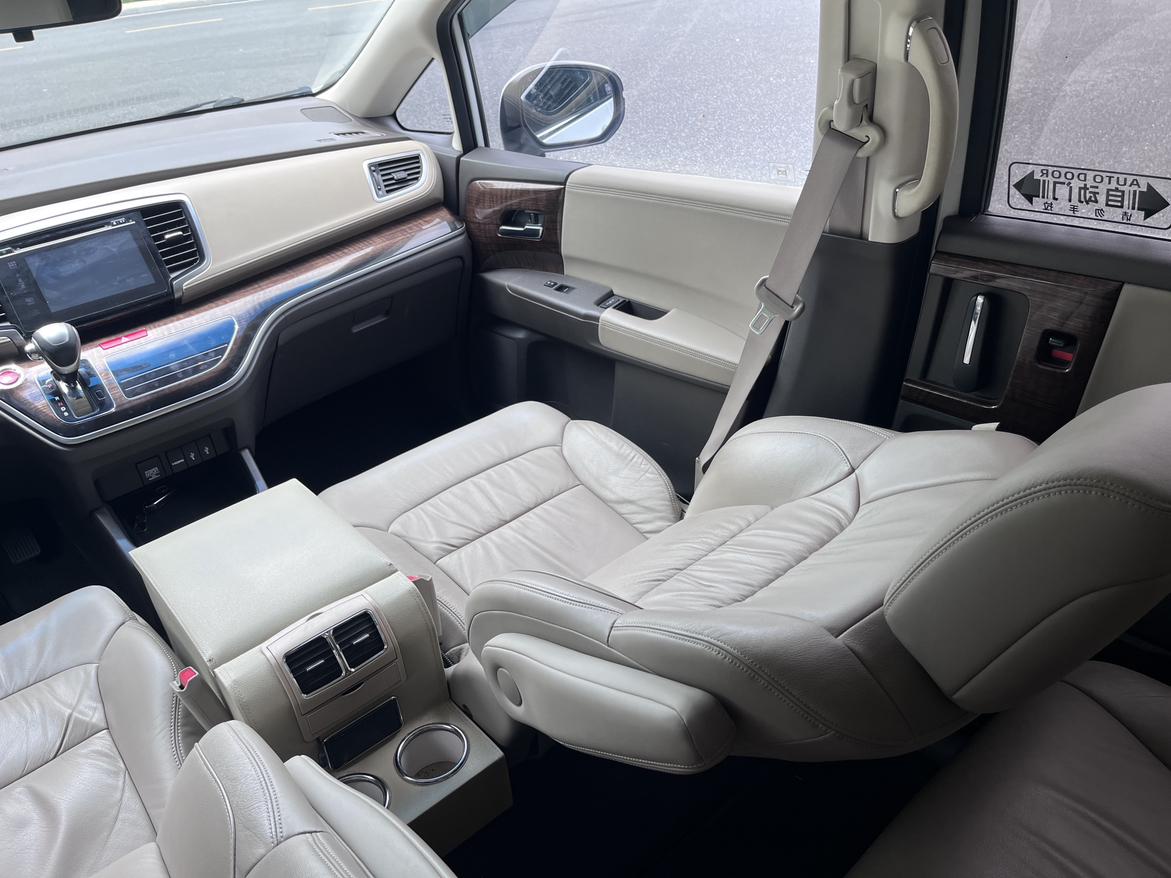 Honda Odyssey 2015 thumb 8