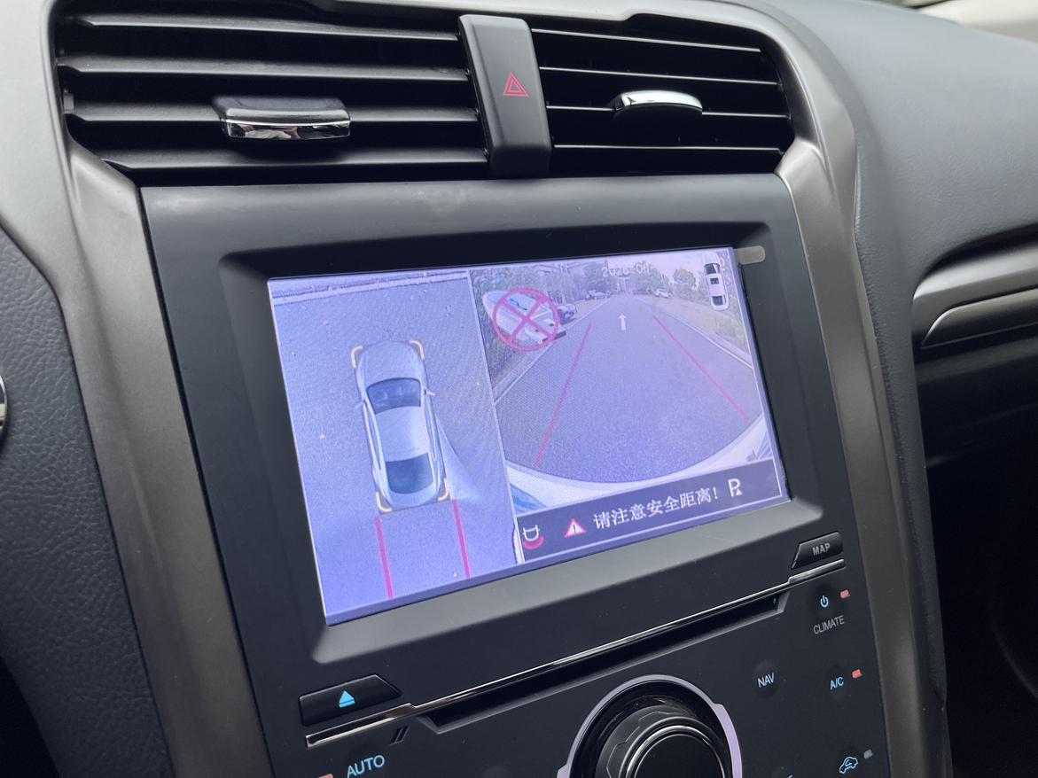 Ford Mondeo 2017 thumb 8