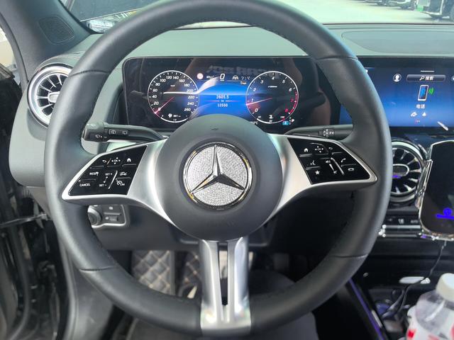 Mercedes-Benz GLB 2025 thumb 5