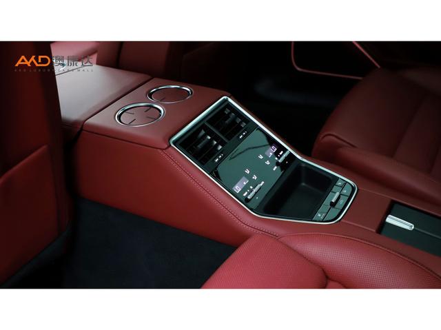 Porsche Panamera 2023 thumb 3