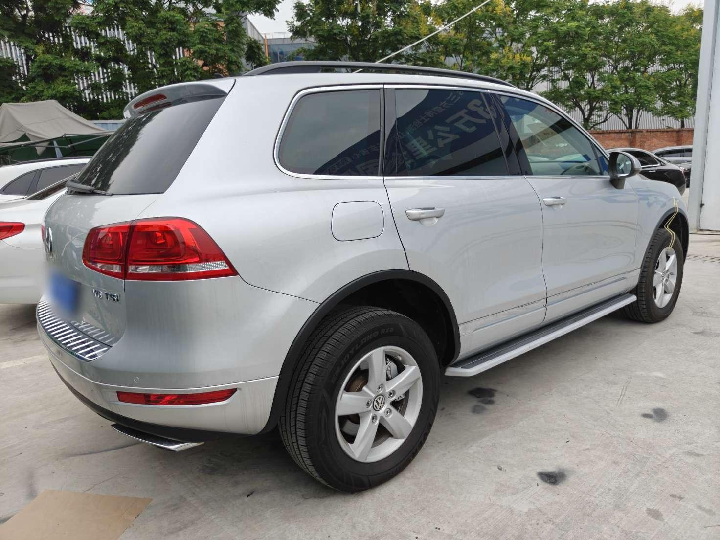 Volkswagen Touareg 2011 thumb 3
