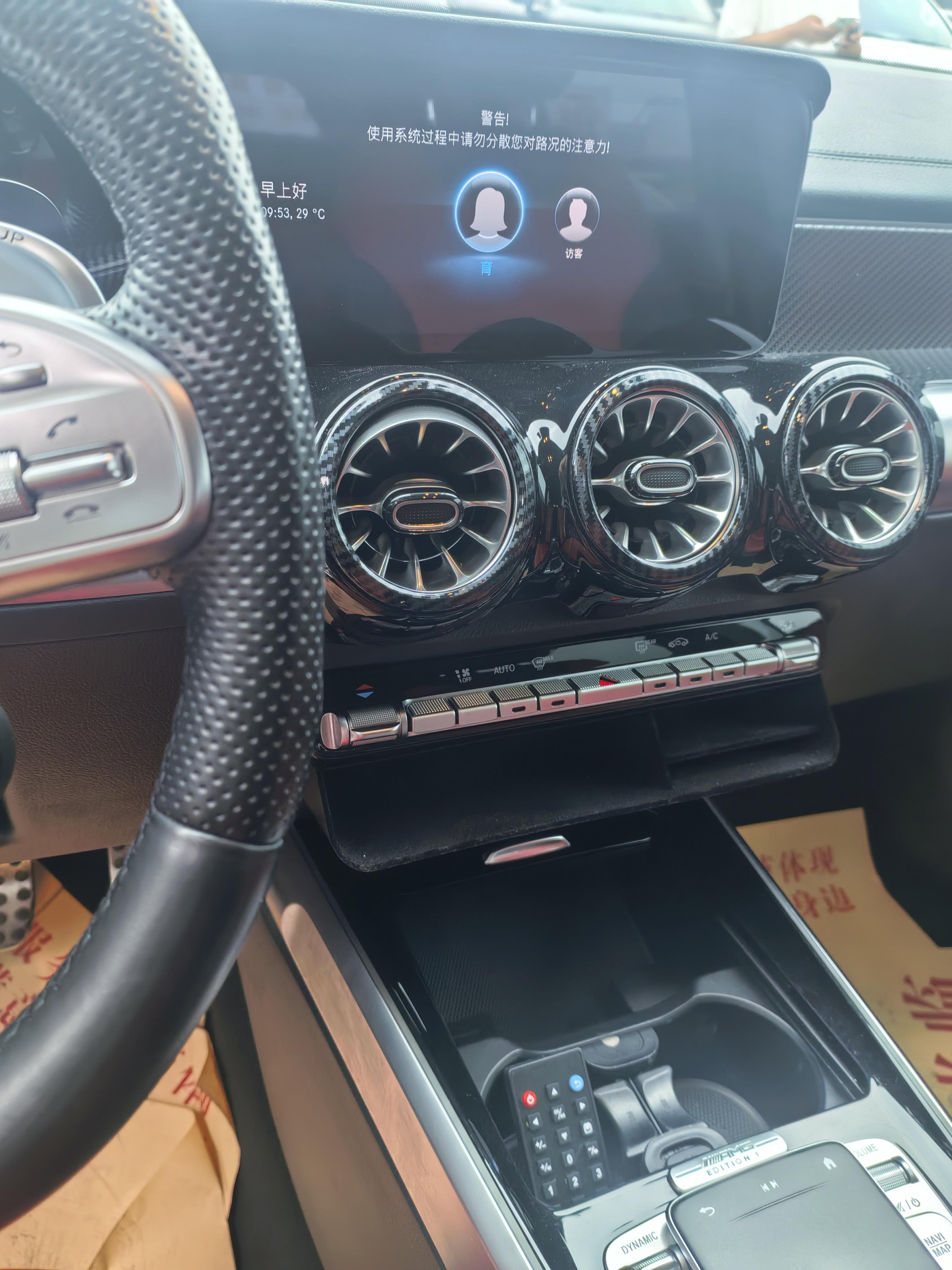 Mercedes-Benz GLB AMG 2022 thumb 2