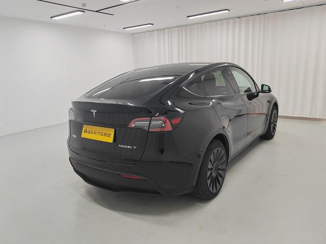 Tesla Model Y 2022 thumb 5