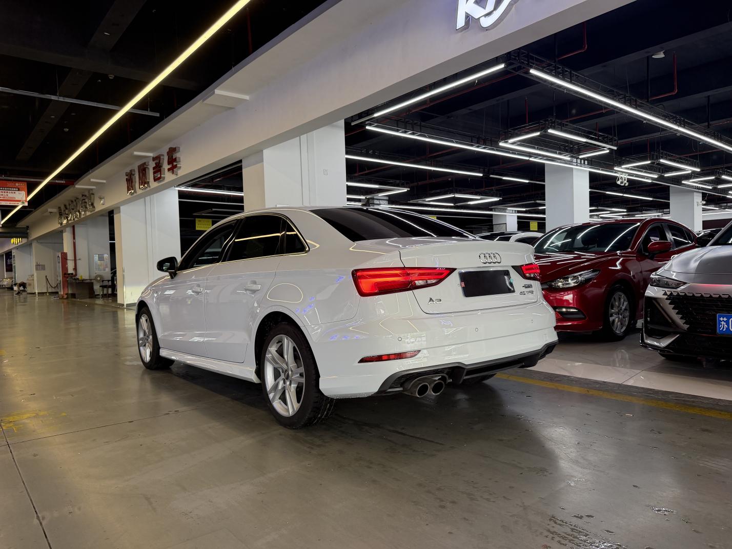 Audi A3 2019 thumb 2
