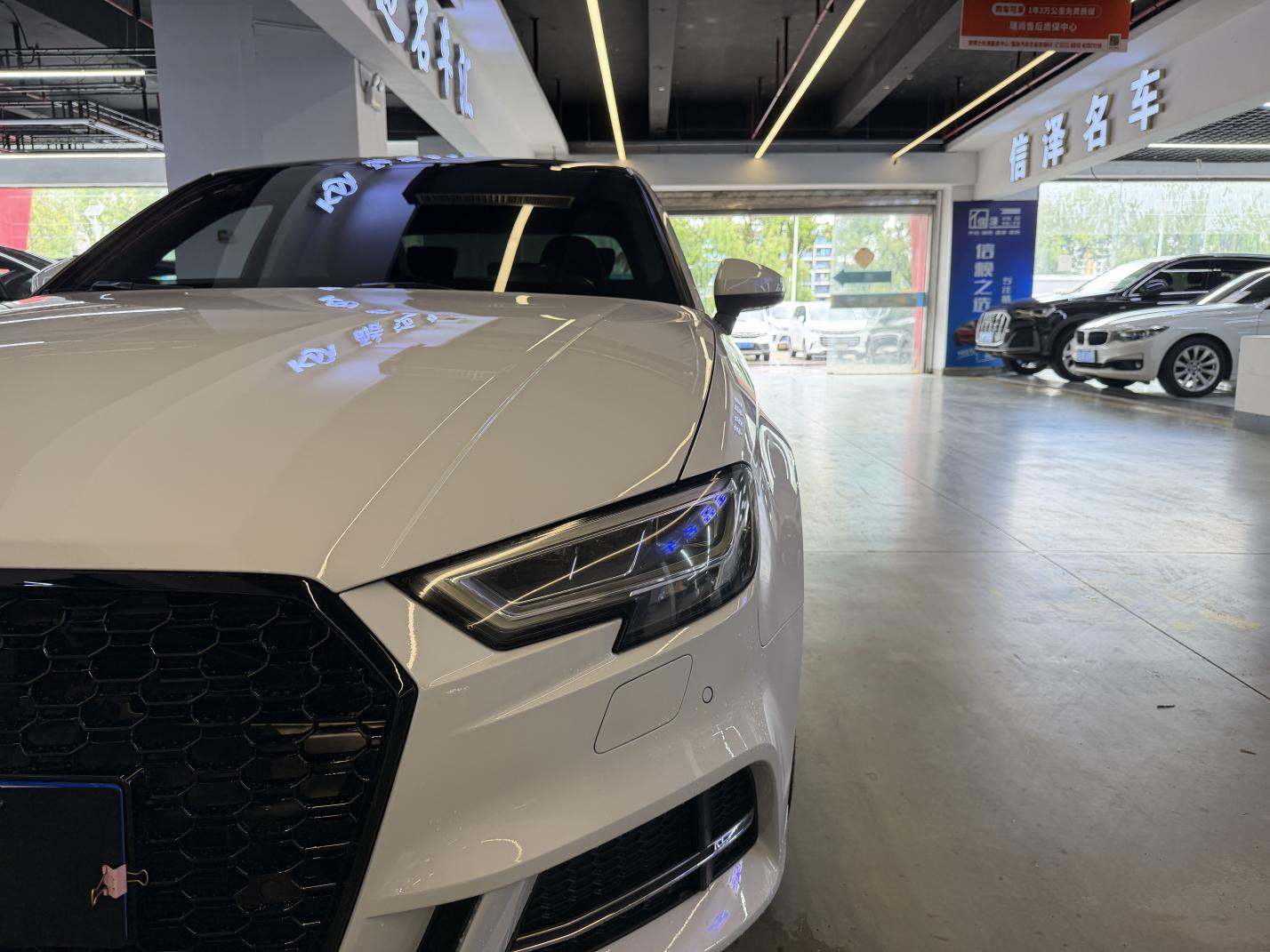 Audi A3 2019 thumb 6