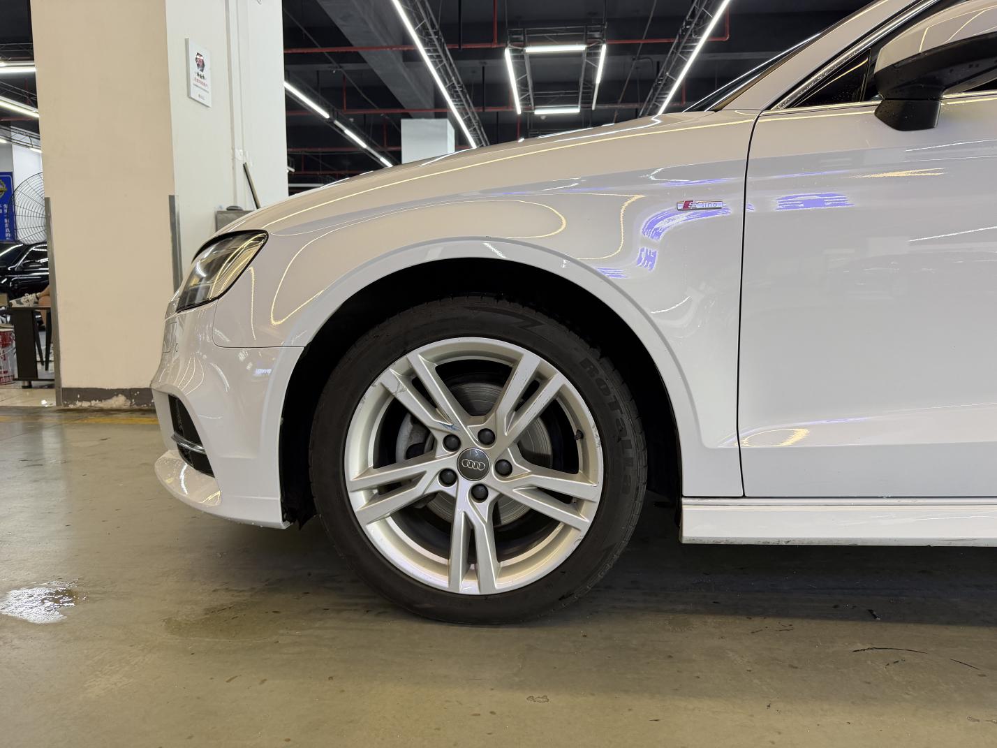 Audi A3 2019 thumb 11