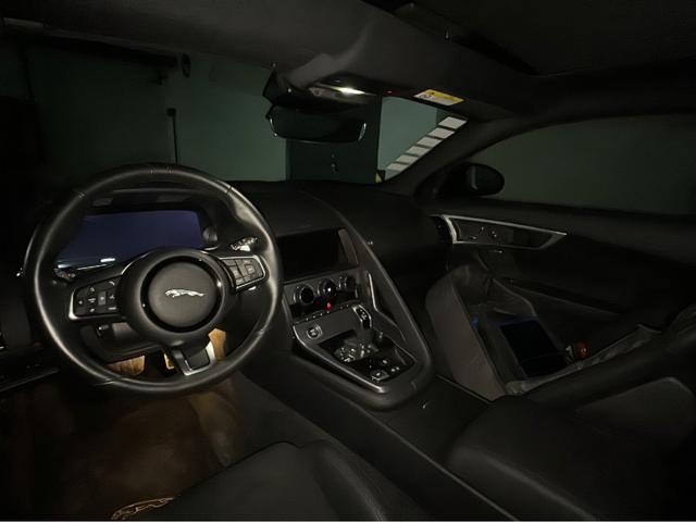 Jaguar F-Type 2021 thumb 3
