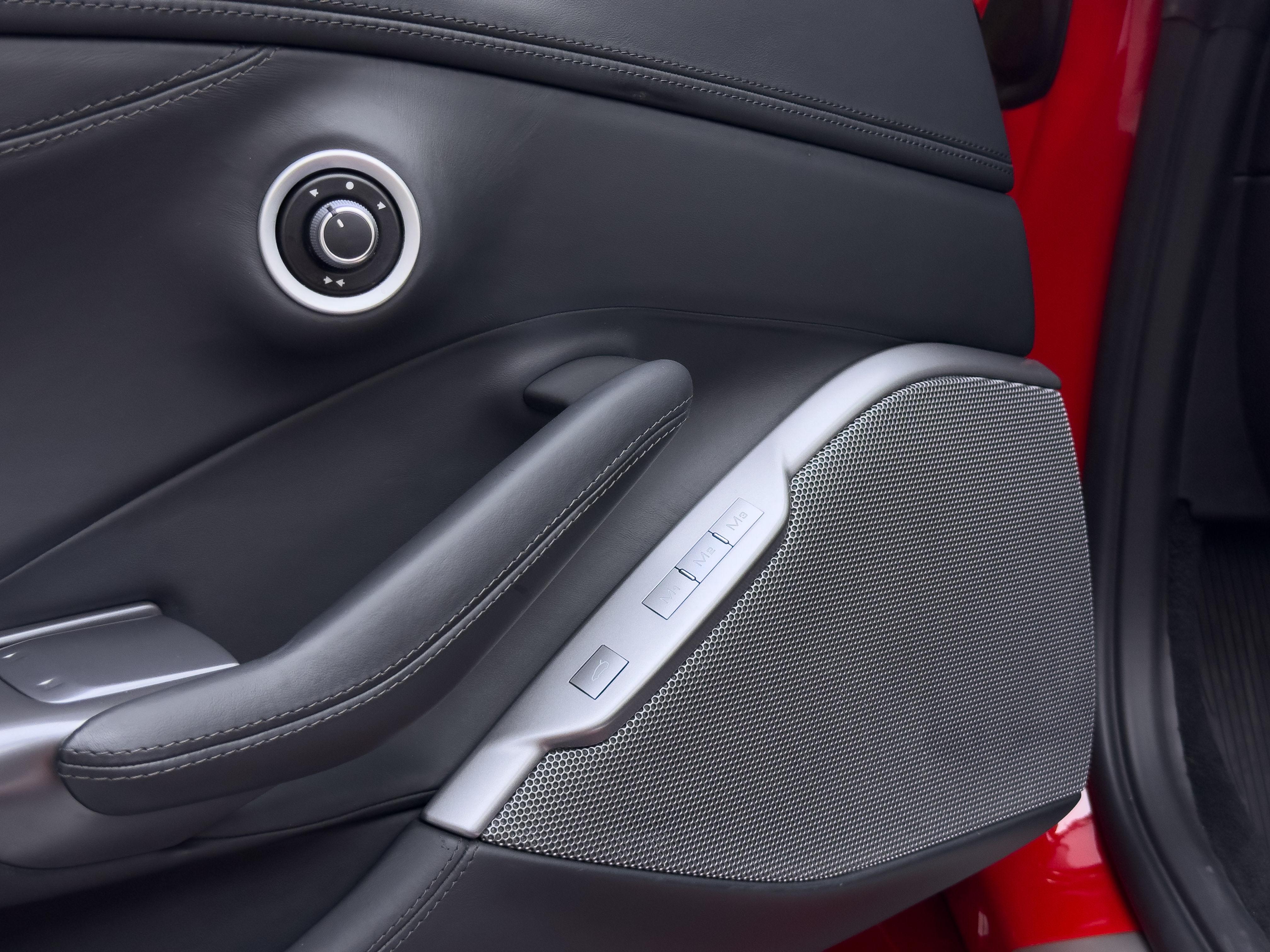 Ferrari Portofino 2018 thumb 12