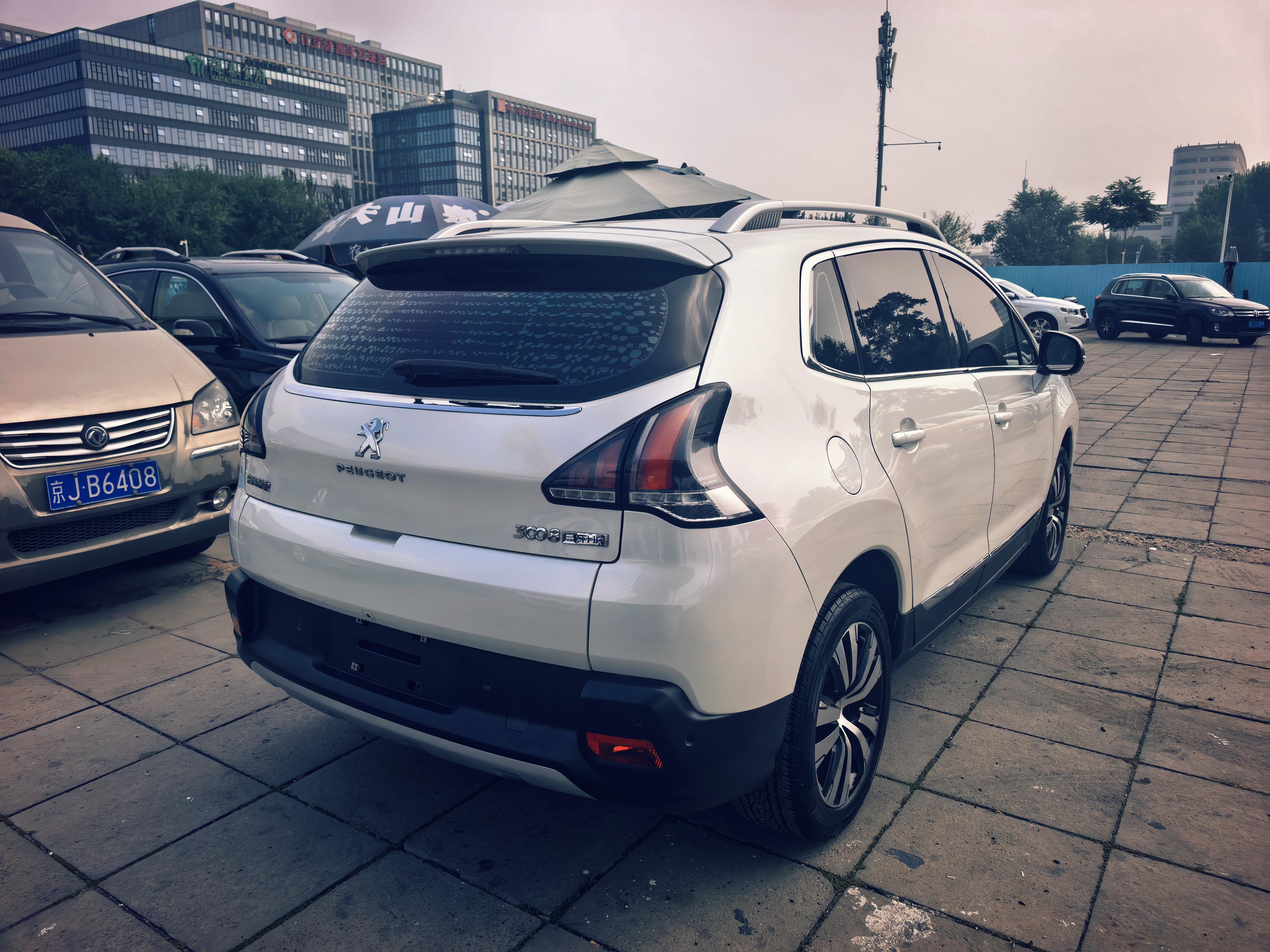 Peugeot 3008 2016 thumb 4