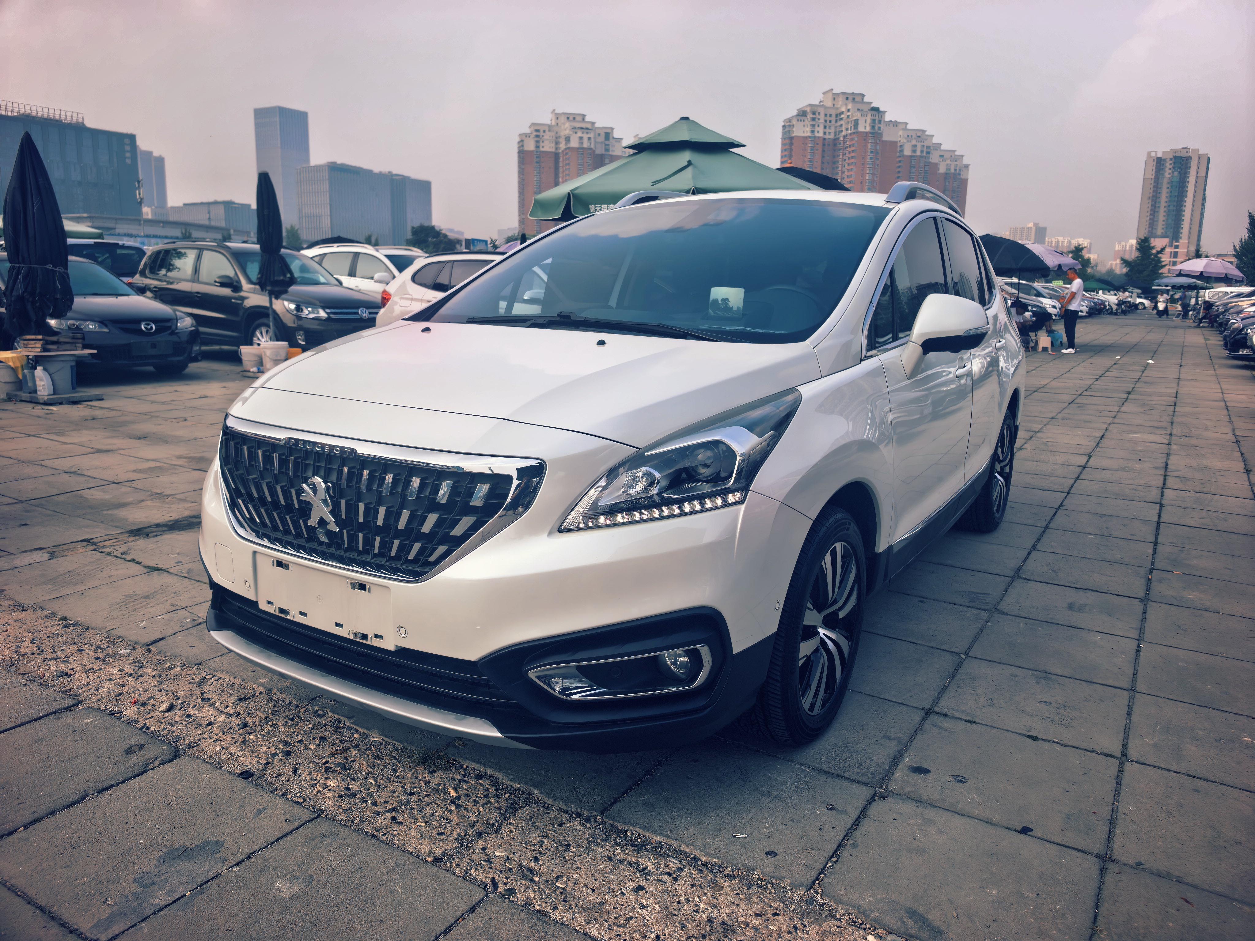 Peugeot 3008 2016 thumb 12