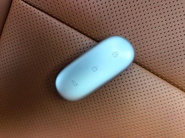 Lixiang (Li Auto) L9 2025 thumb 9