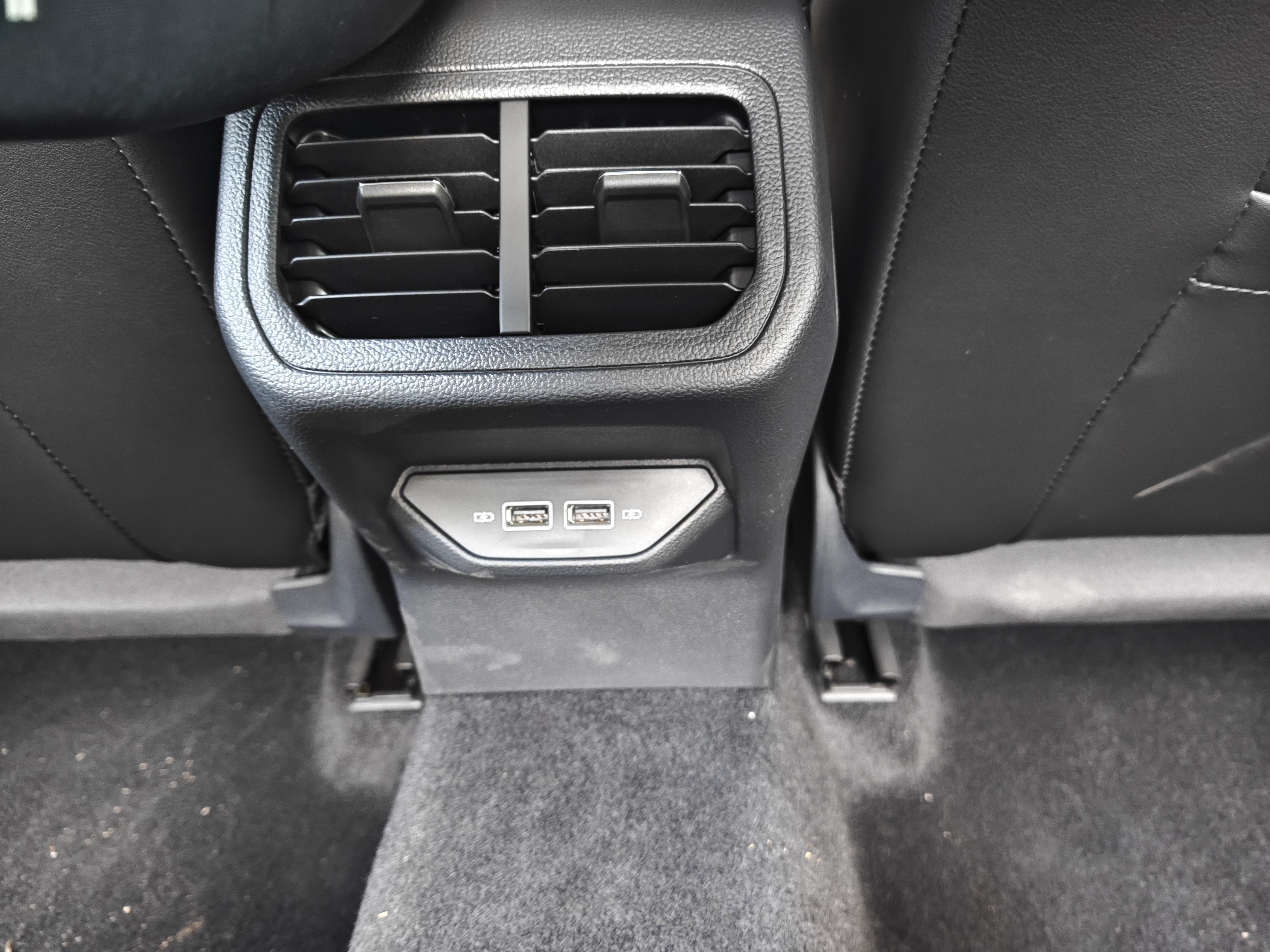 Volkswagen Bora 2025 thumb 7