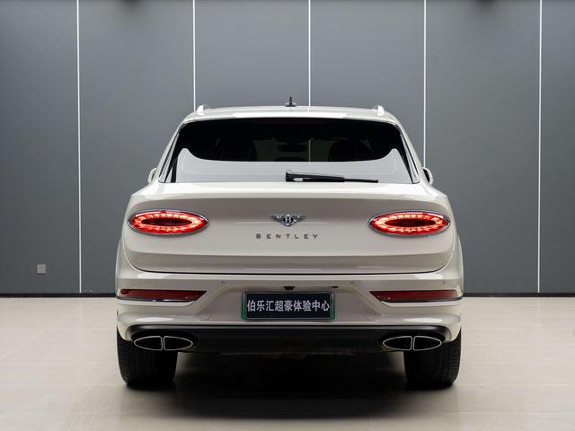 Bentley PHEV 2021 thumb 2