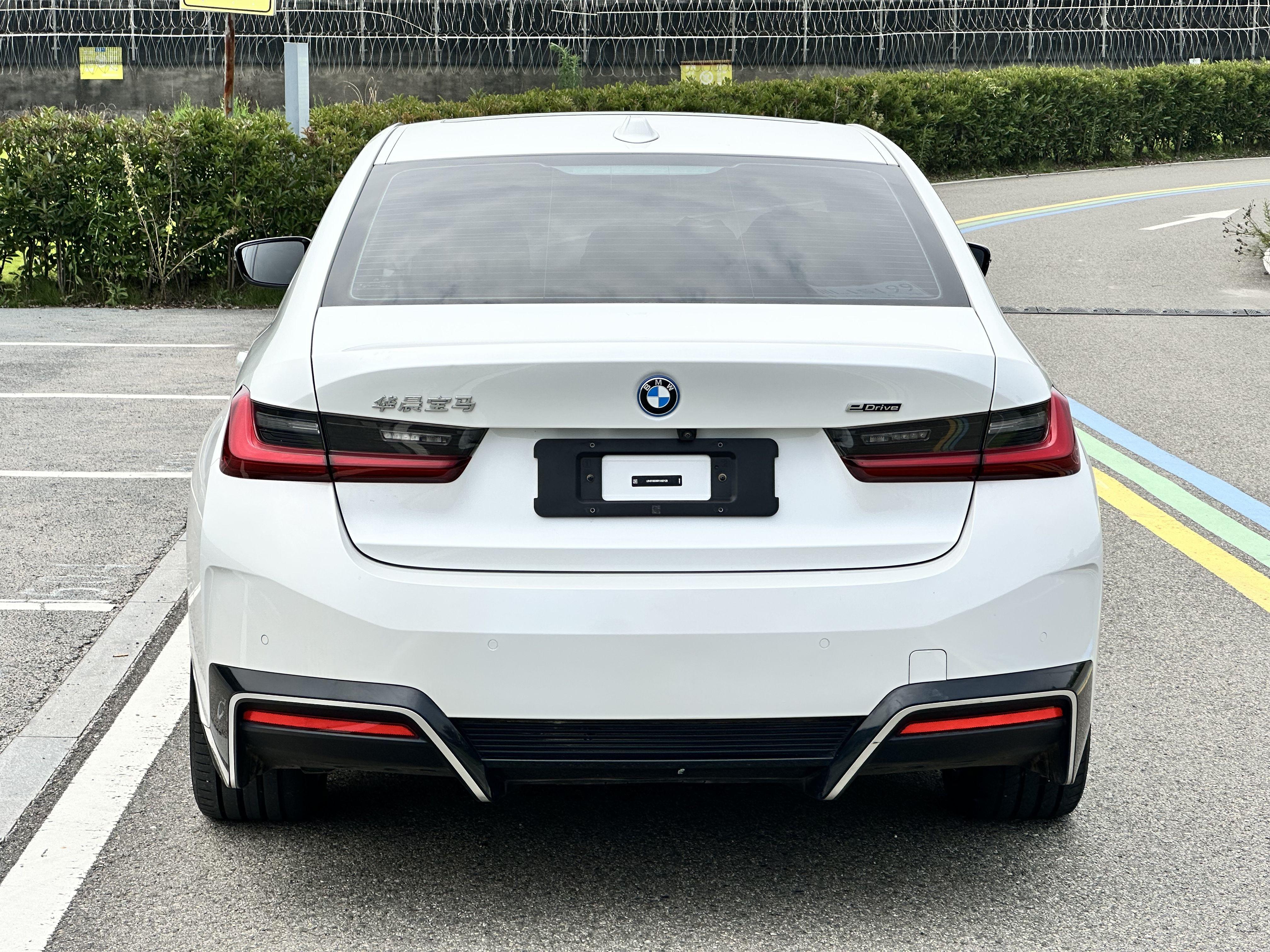 BMW i3 2023 thumb 4