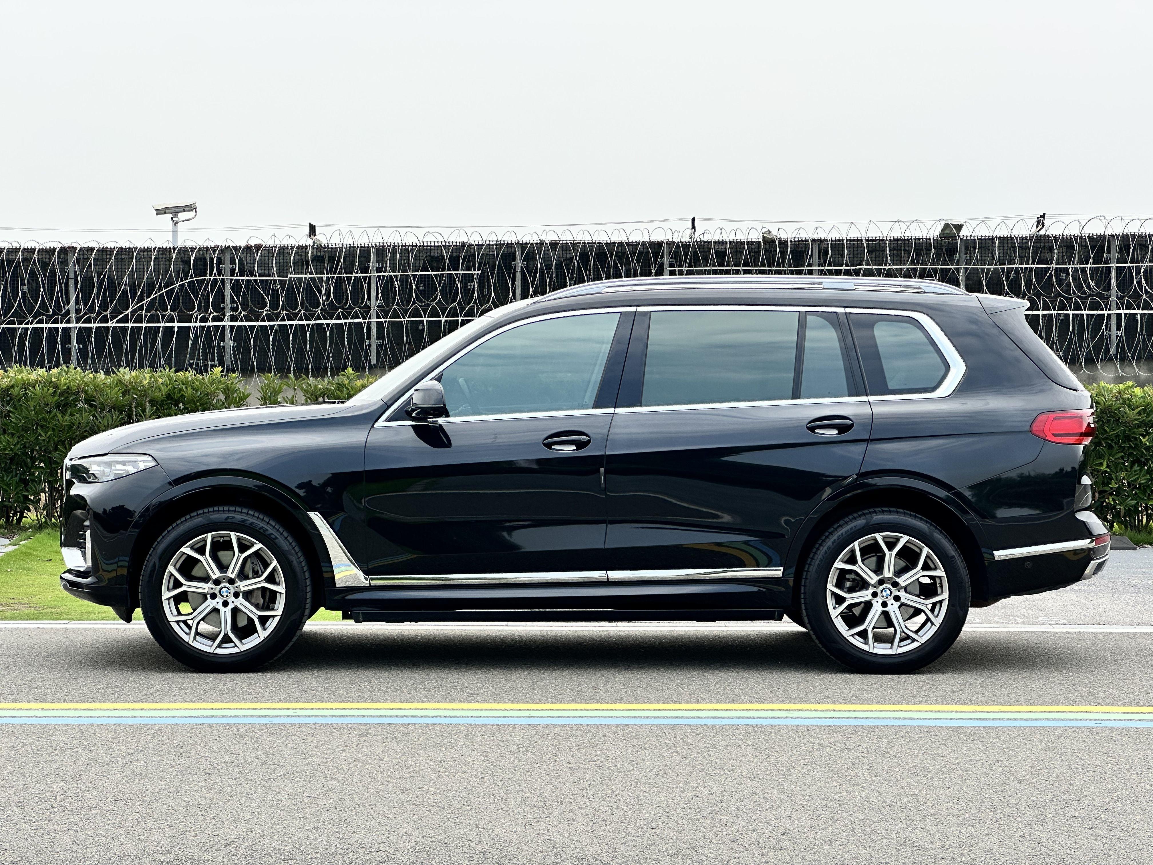BMW X7 2022 thumb 2