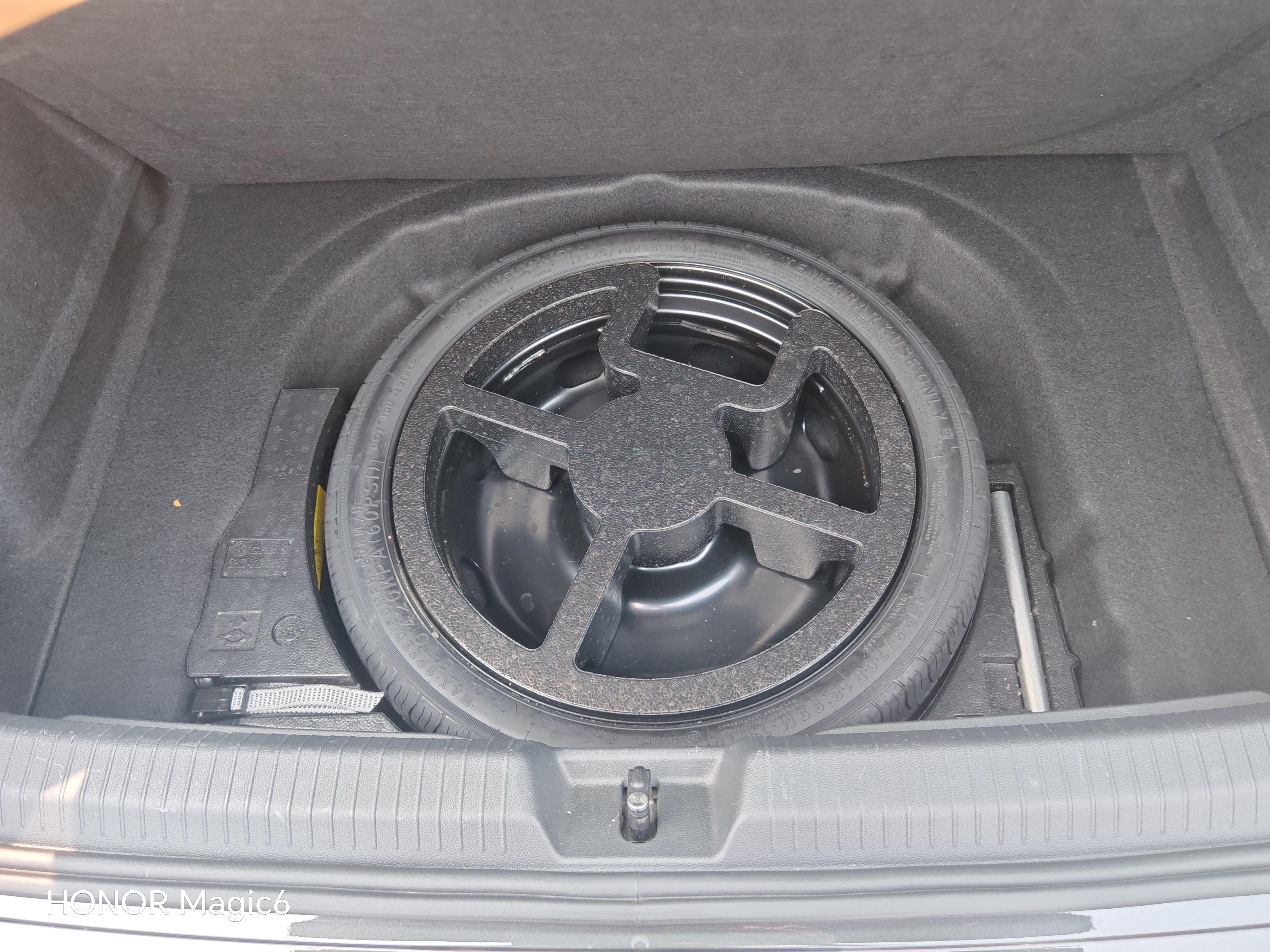 Volkswagen Golf Sportsvan 2021 thumb 12