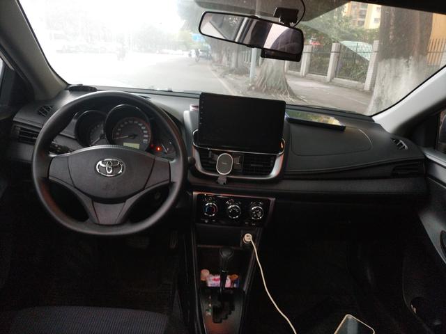 Toyota Yaris 2021 thumb 3