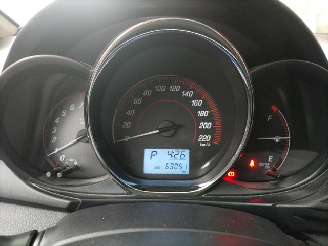 Toyota Yaris 2021 thumb 4