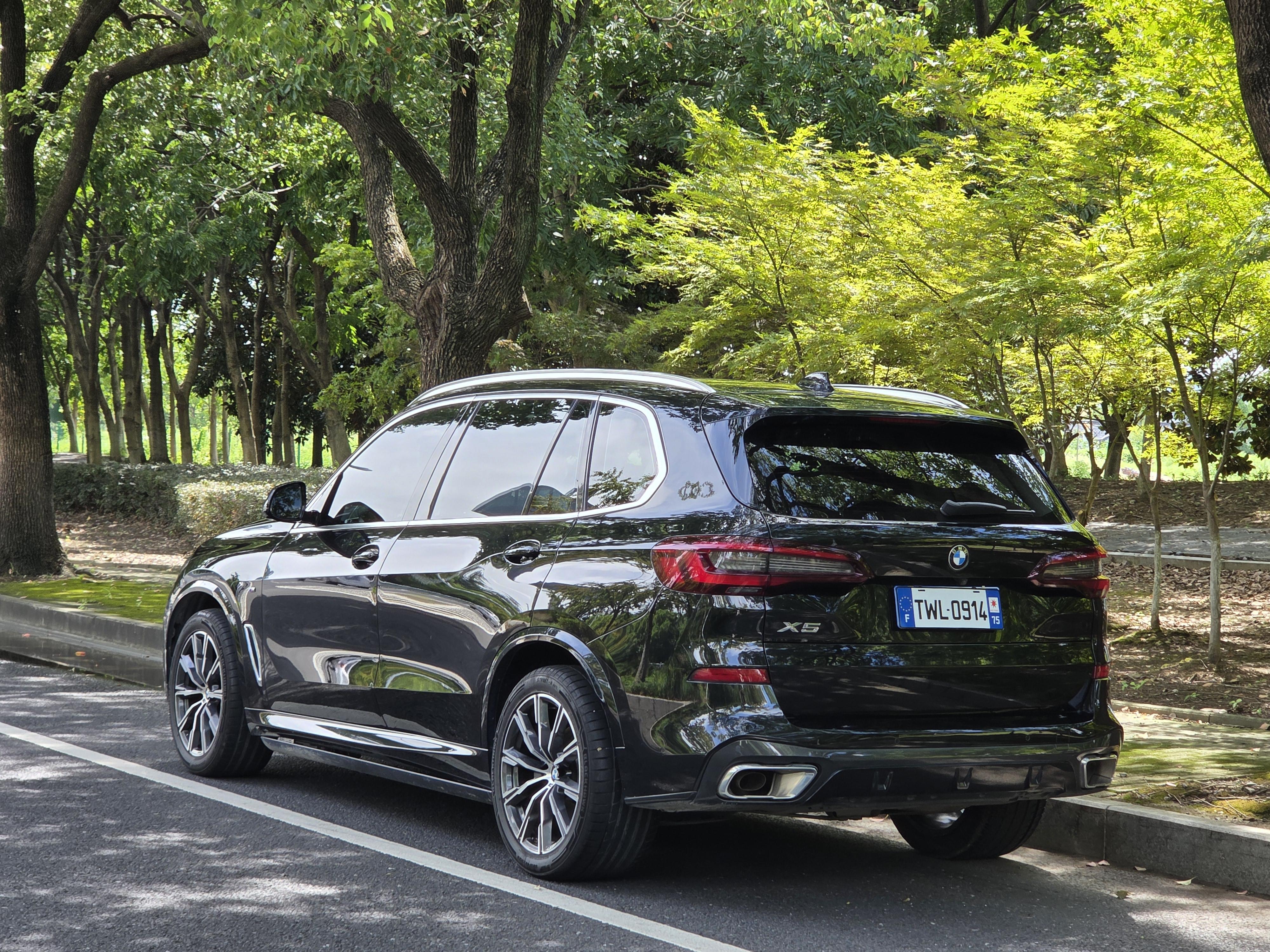 BMW X5 2022 thumb 2