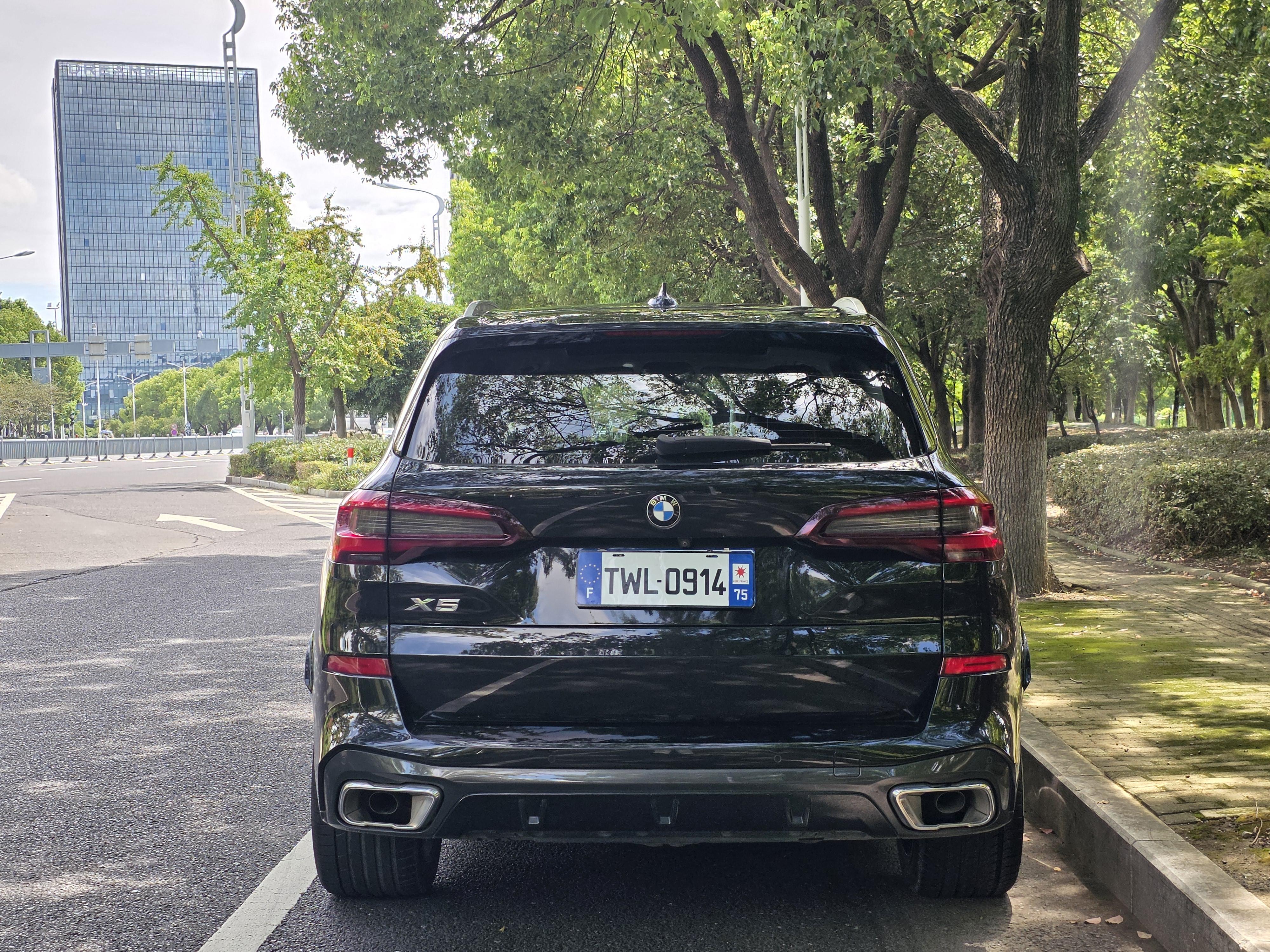 BMW X5 2022 thumb 3
