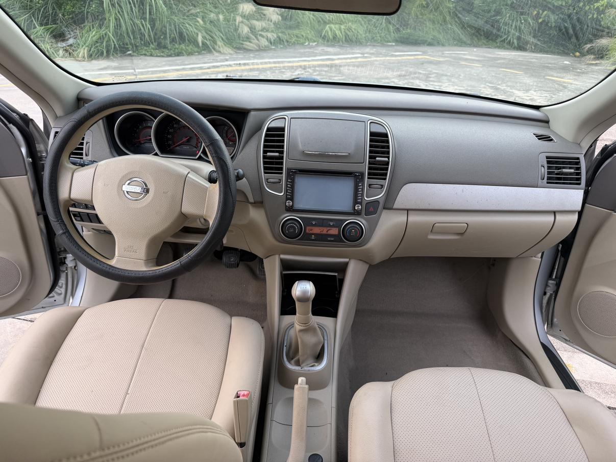 Nissan Sylphy 2012 thumb 6