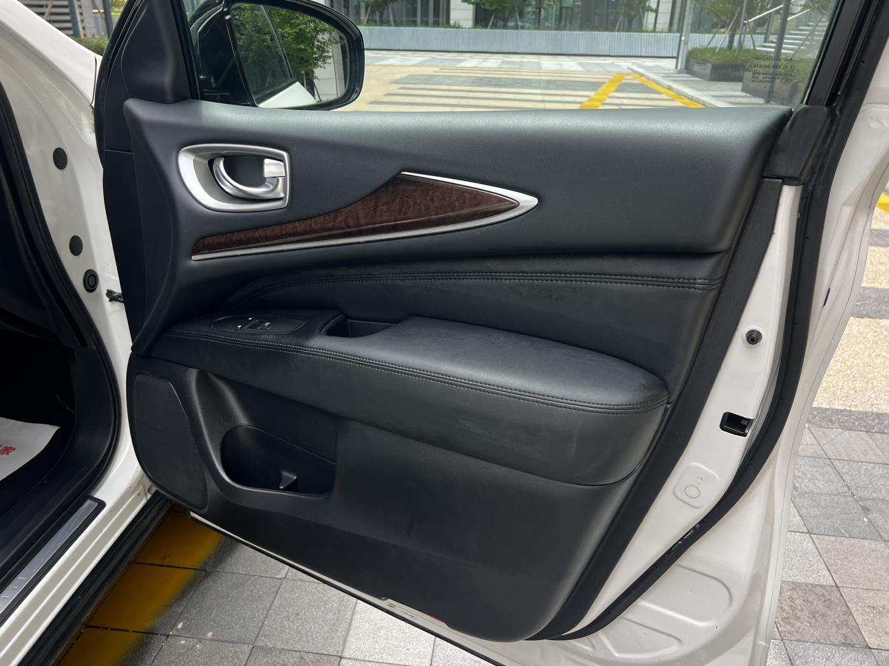 Infiniti JX 2013 thumb 11