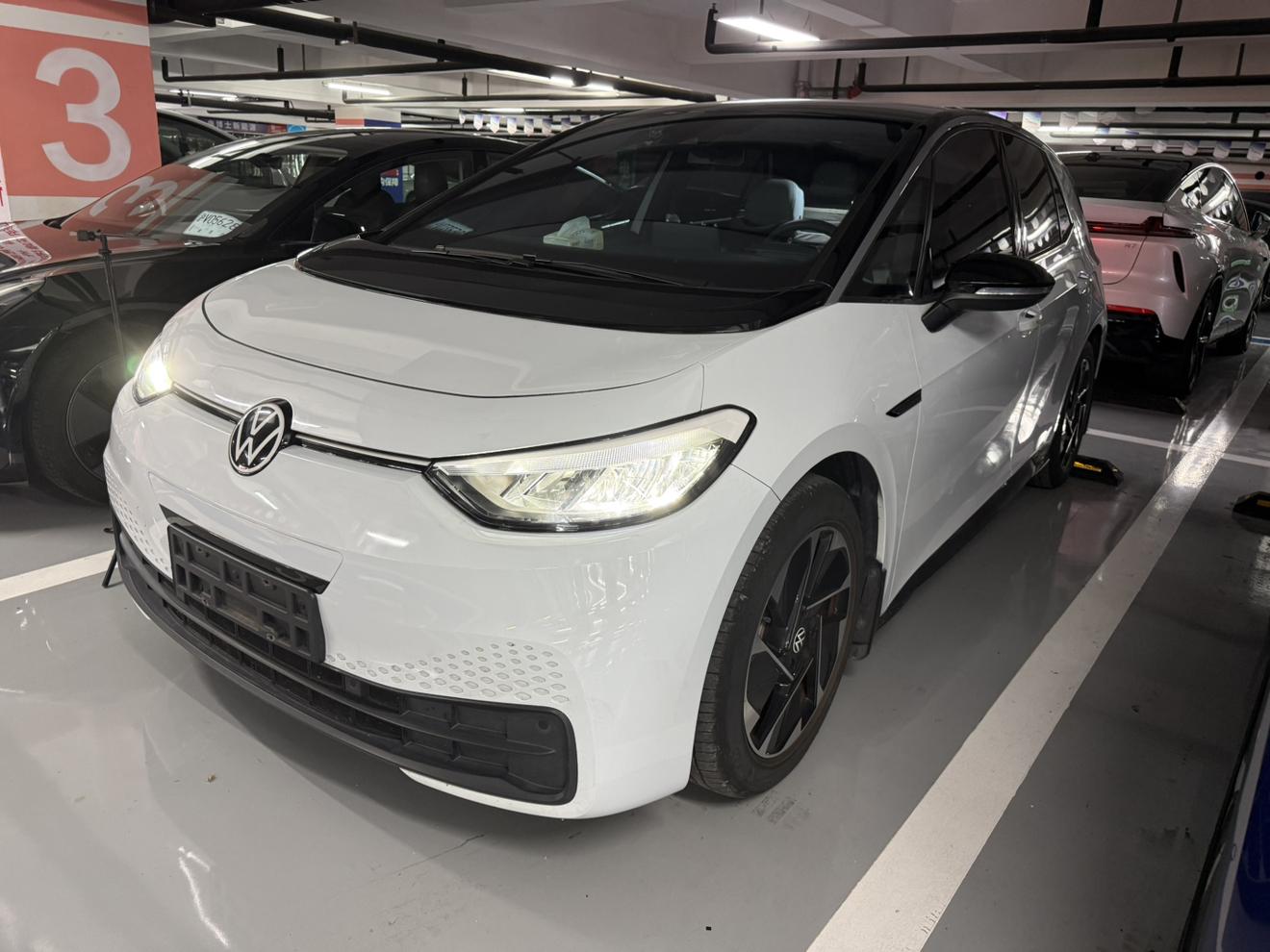 Volkswagen ID.3 2023 thumb 11