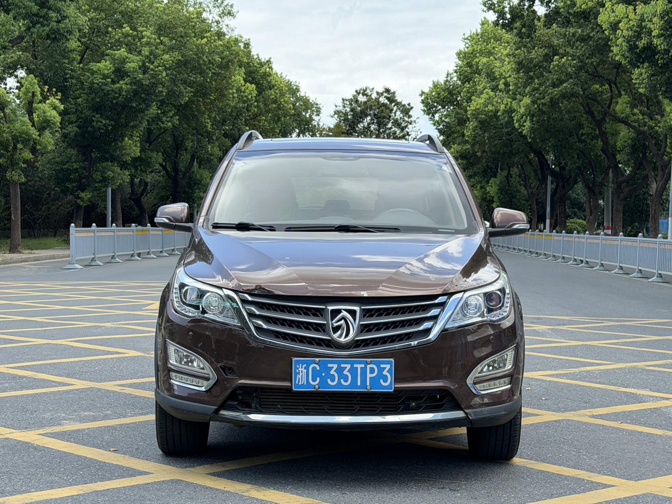 Baojun 560 2016 thumb 9
