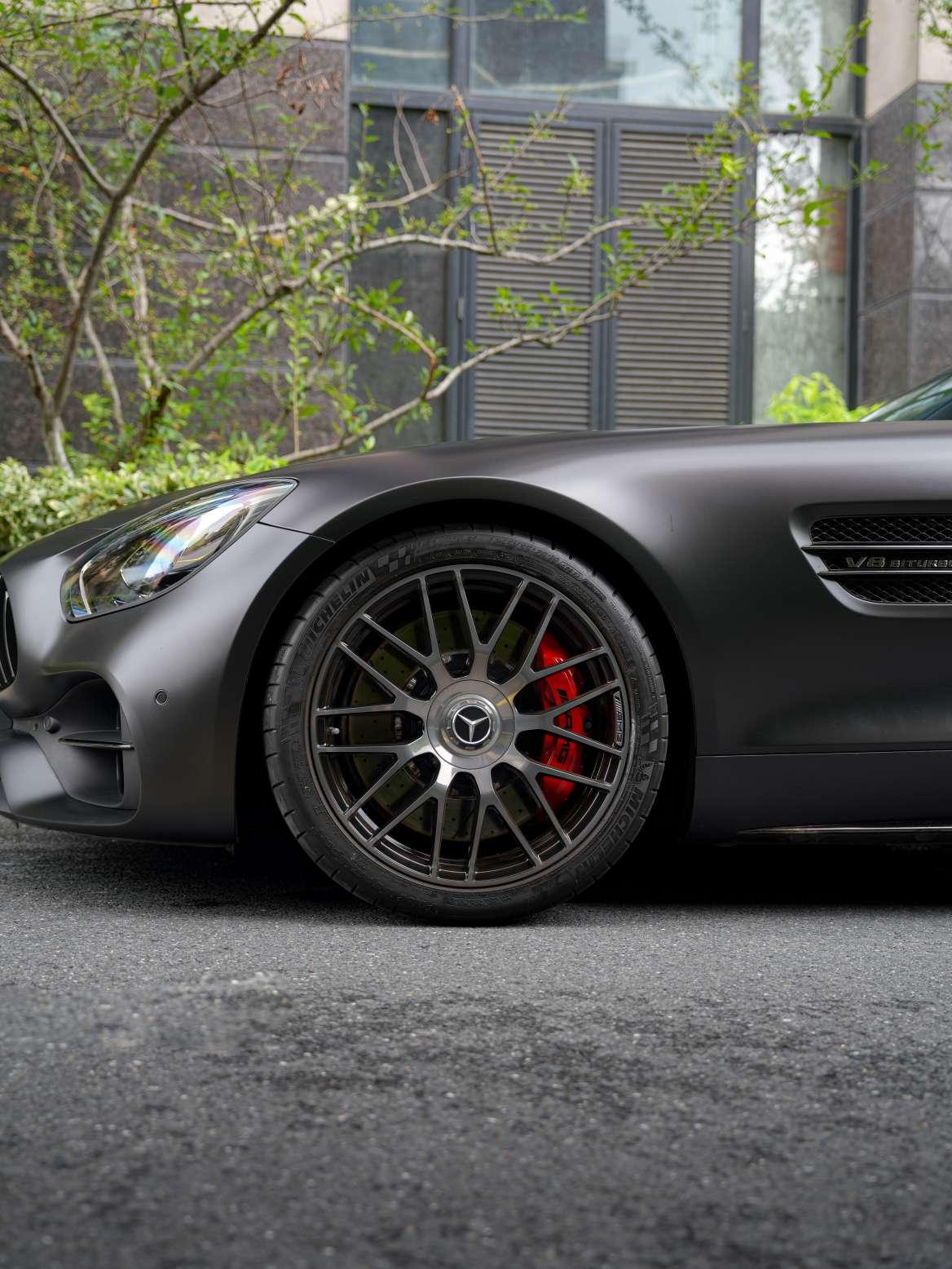Mercedes-Benz AMG GT 2018 thumb 3