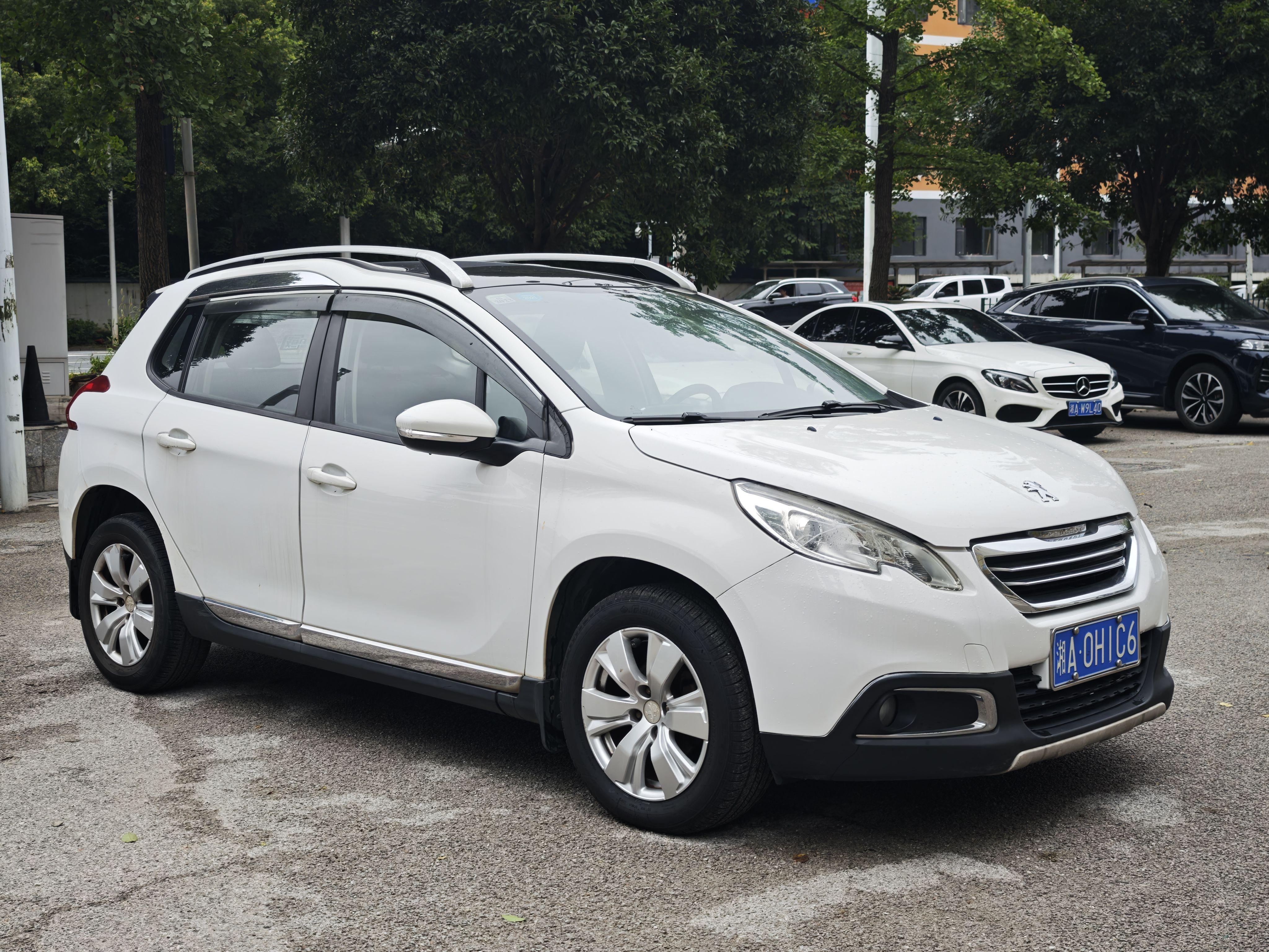 Peugeot 2008 2014 thumb 11