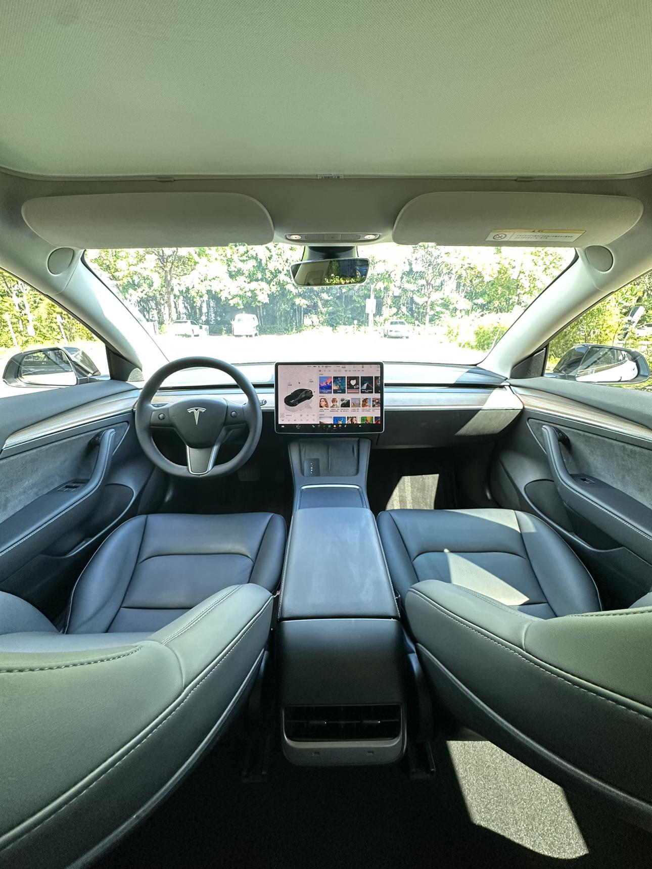 Tesla Model 3 2022 thumb 7