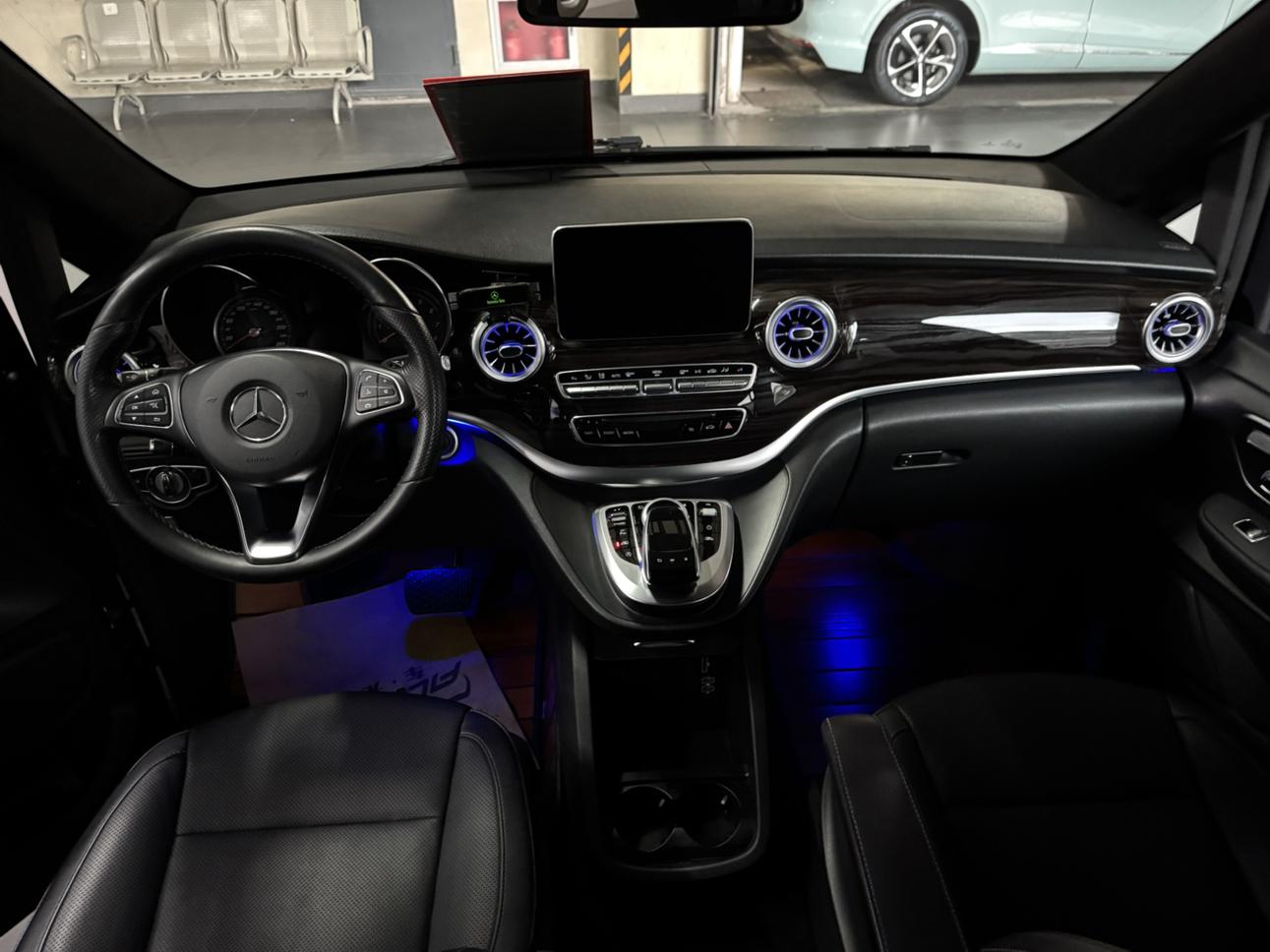 Mercedes-Benz V-Класс 2018 thumb 2