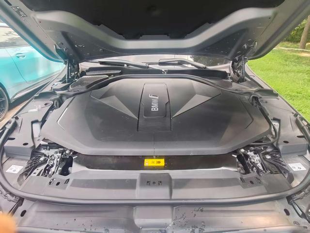 BMW i5 2025 thumb 5