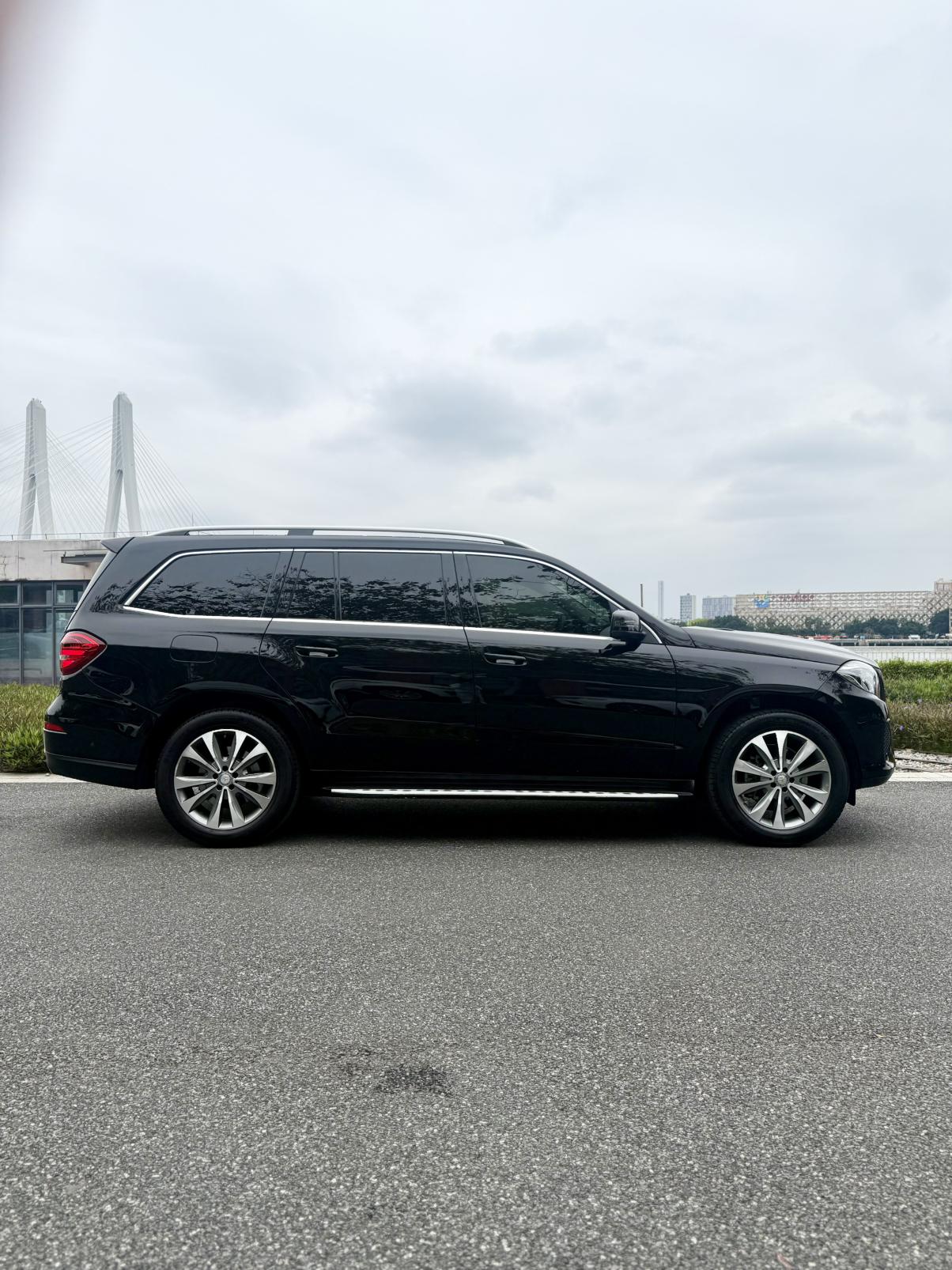 Mercedes-Benz GLS 2016 thumb 5