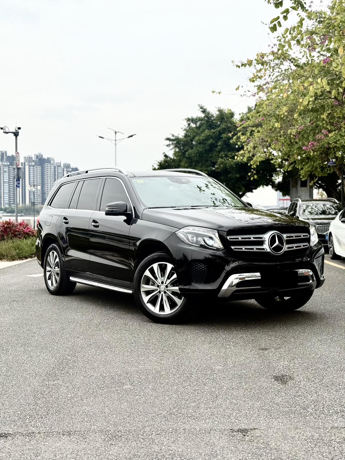 Mercedes-Benz GLS 2016 thumb 6