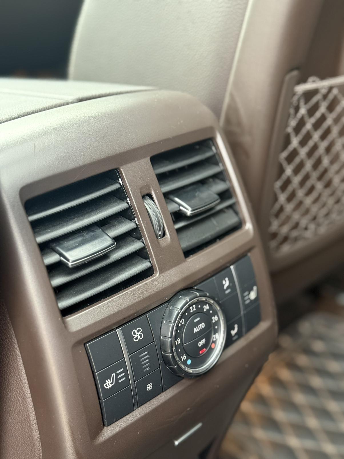 Mercedes-Benz GLS 2016 thumb 11