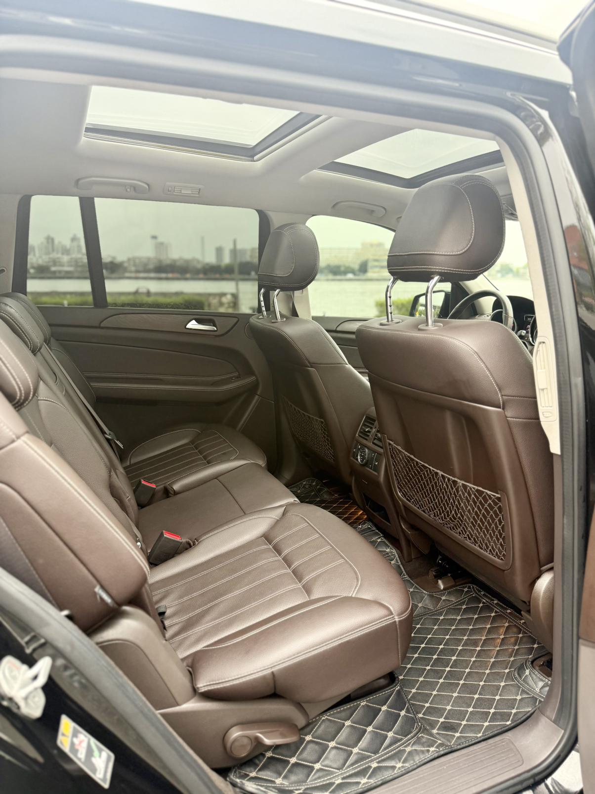 Mercedes-Benz GLS 2016 thumb 12