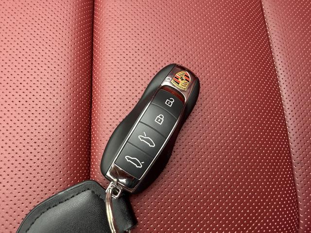 Porsche 718 2023 thumb 9