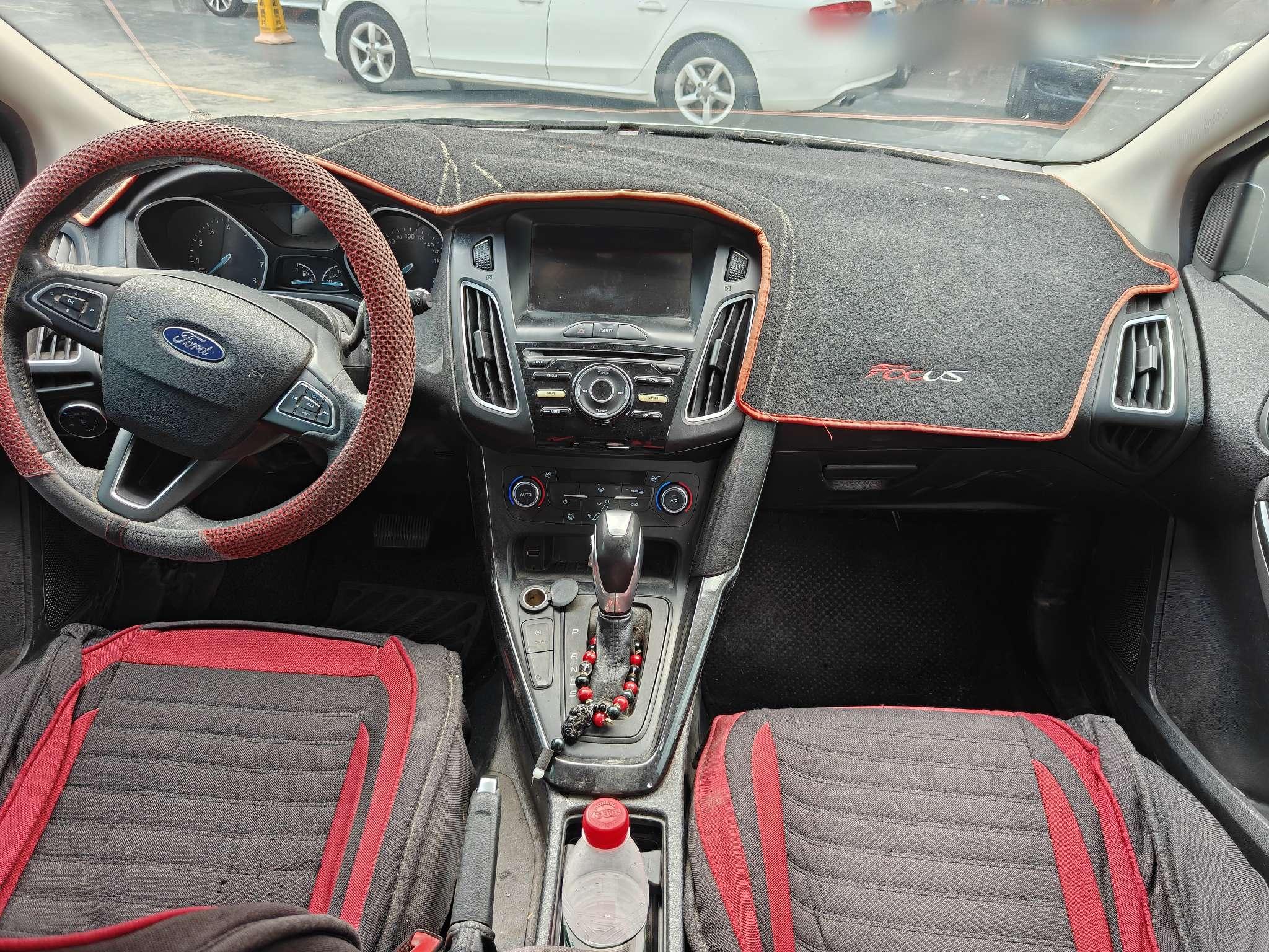 Ford Focus ST 2018 thumb 5