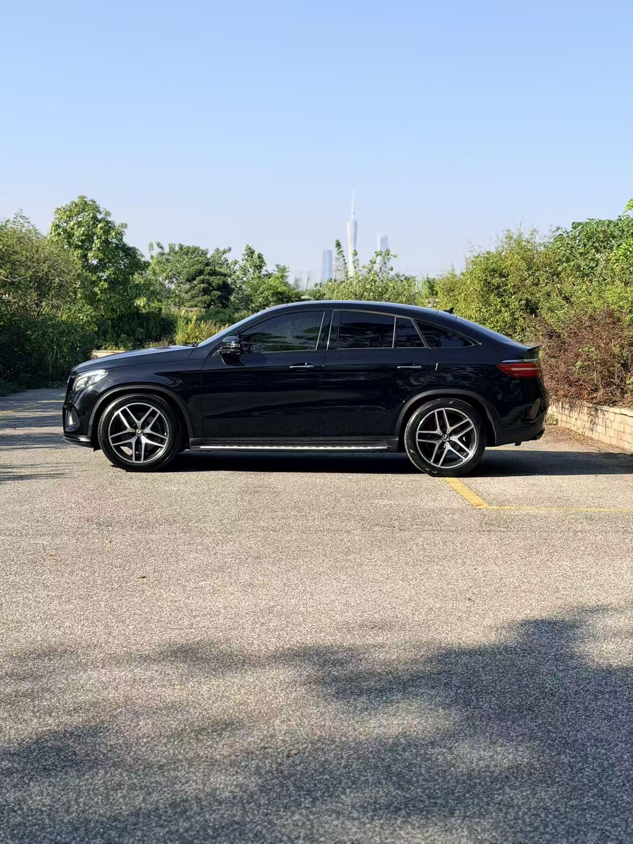 Mercedes-Benz GLE 2017 thumb 2