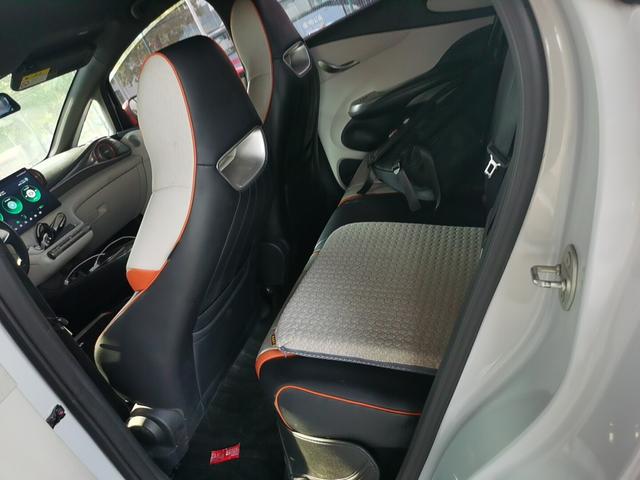 BYD Dolphin 2021 thumb 10