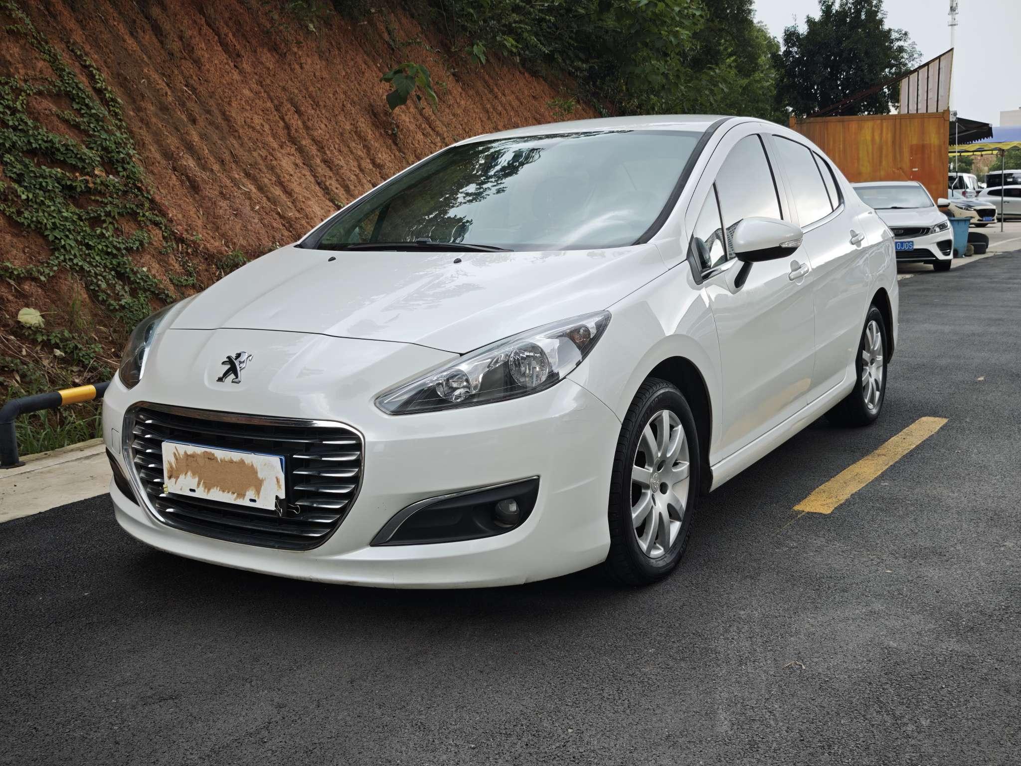 Peugeot 308 2014 thumb 8