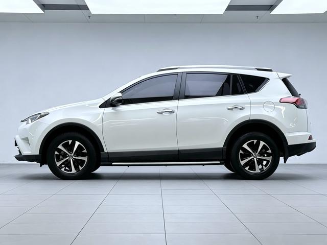 Toyota RAV4 2016 thumb 2