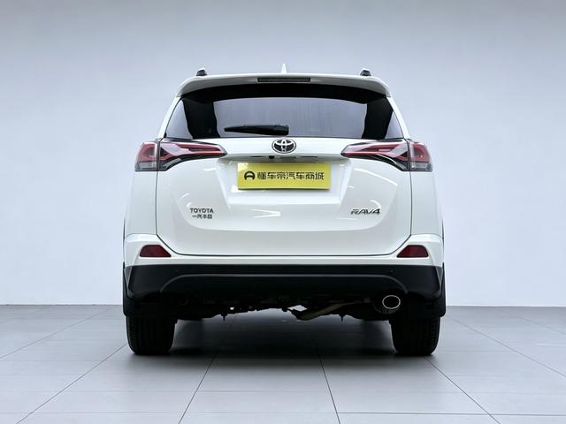 Toyota RAV4 2016 thumb 4