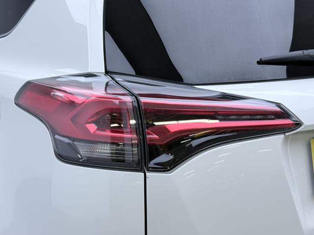 Toyota RAV4 2016 thumb 11