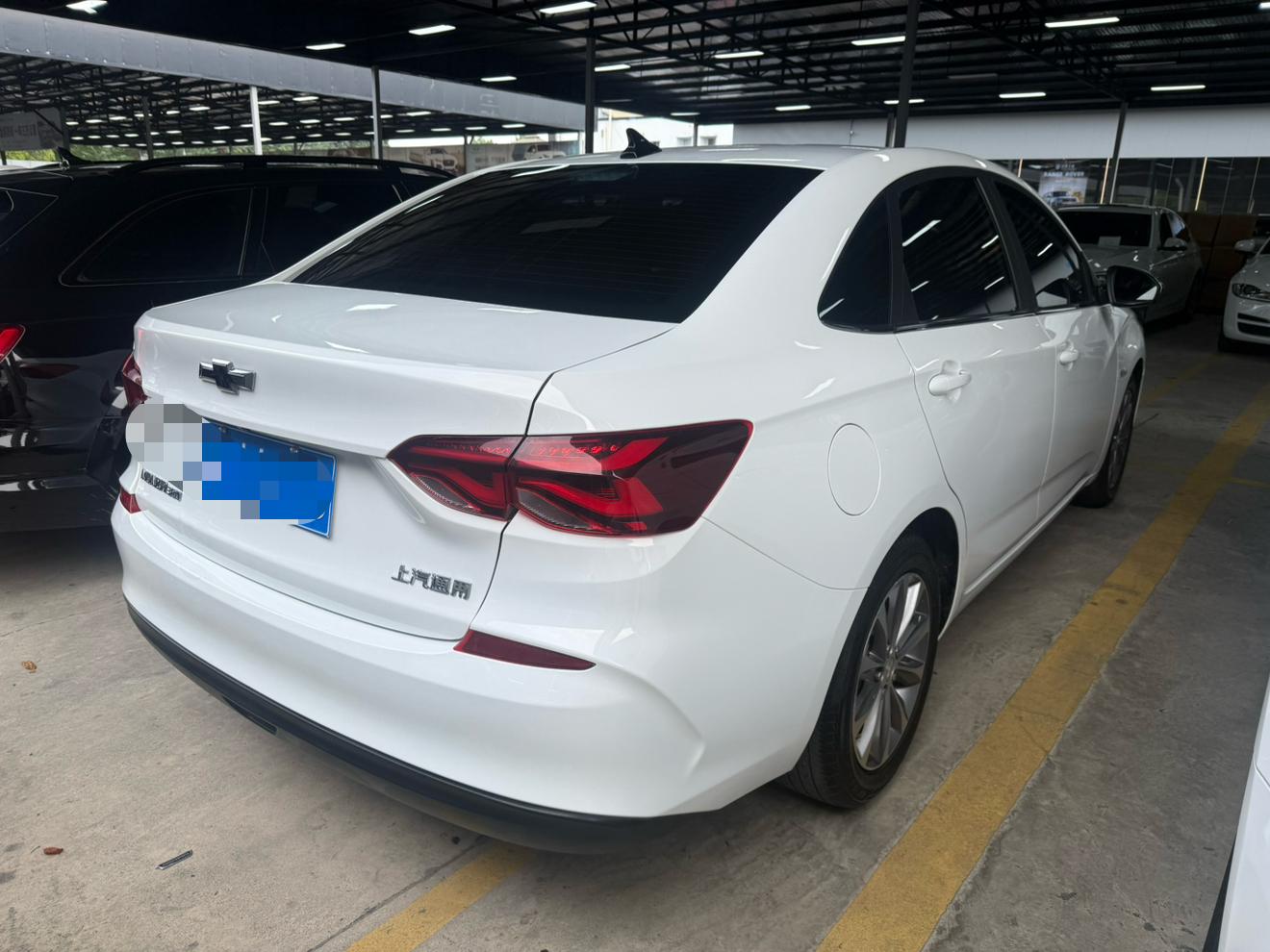 Chevrolet Monza 2022 thumb 4