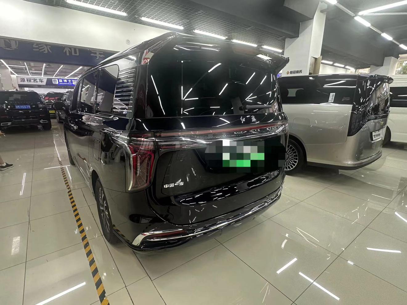 Hongqi HQ9 PHEV 2024 thumb 2