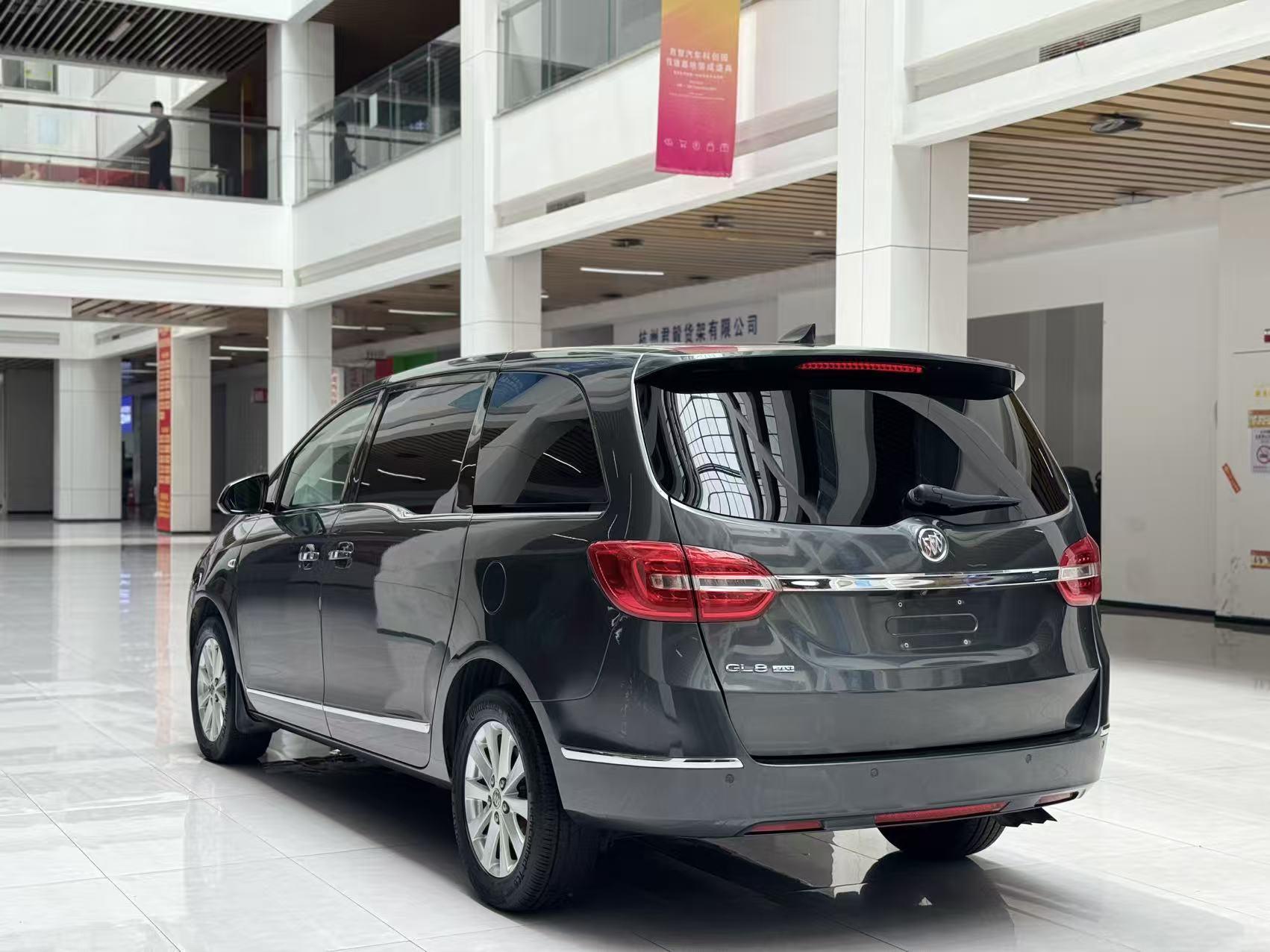 Buick GL8 2018 thumb 3